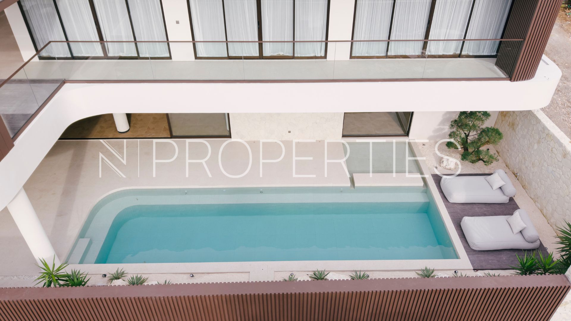 BATU BINGIN – BIG BALCONY AND PRIVATE POOL