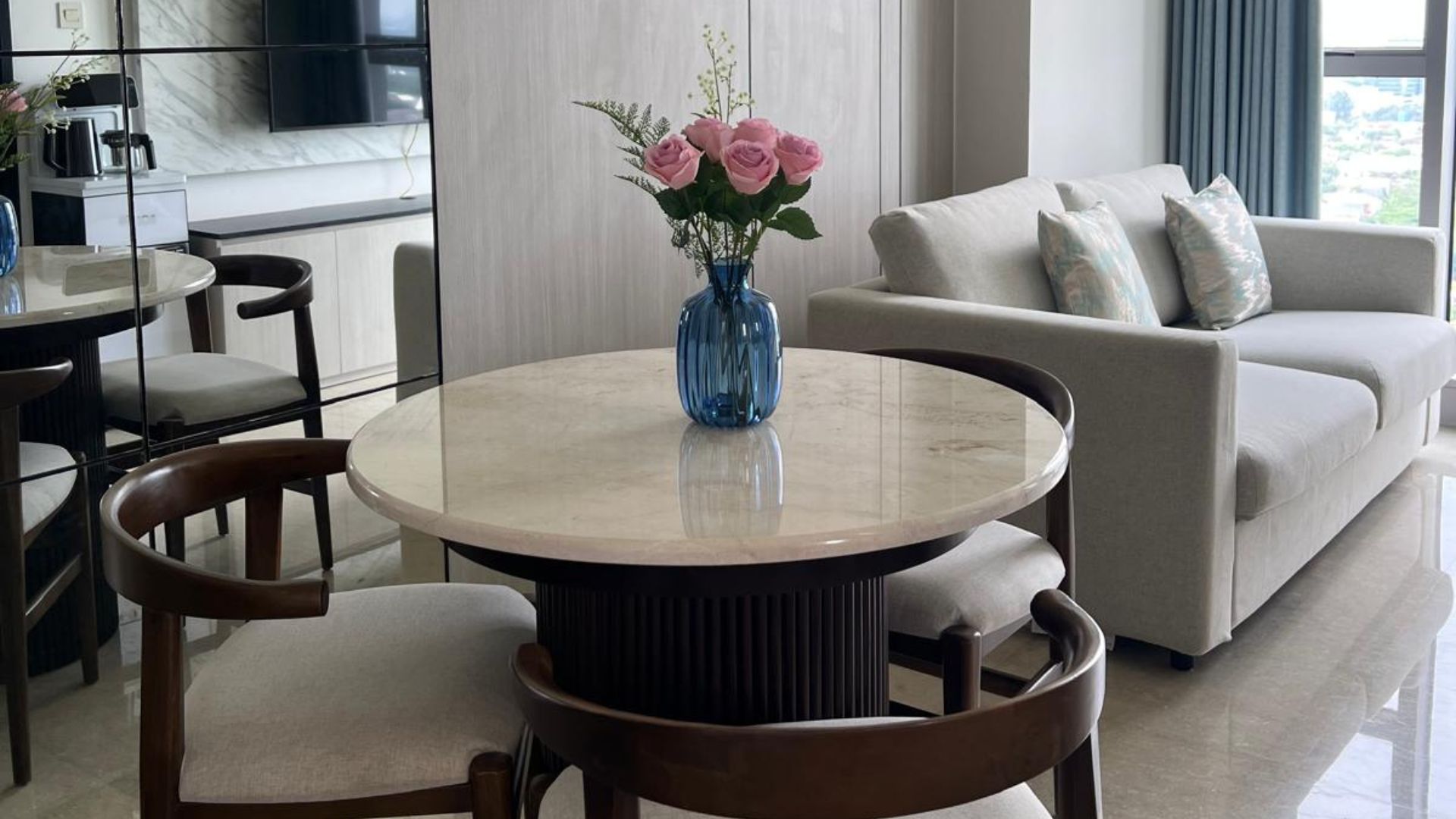 BZB – 1BR – Dining Area