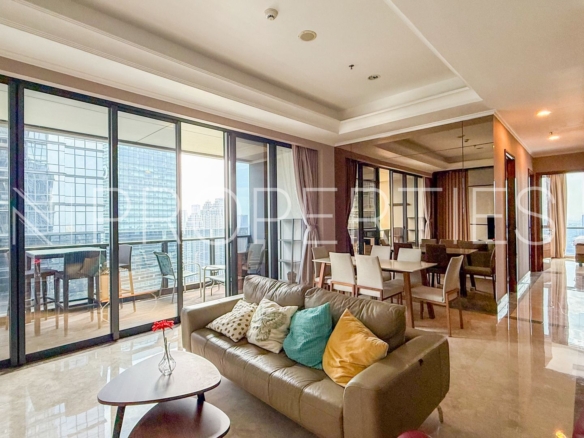 DSTC032-DISTRICT8-LIVING AREA