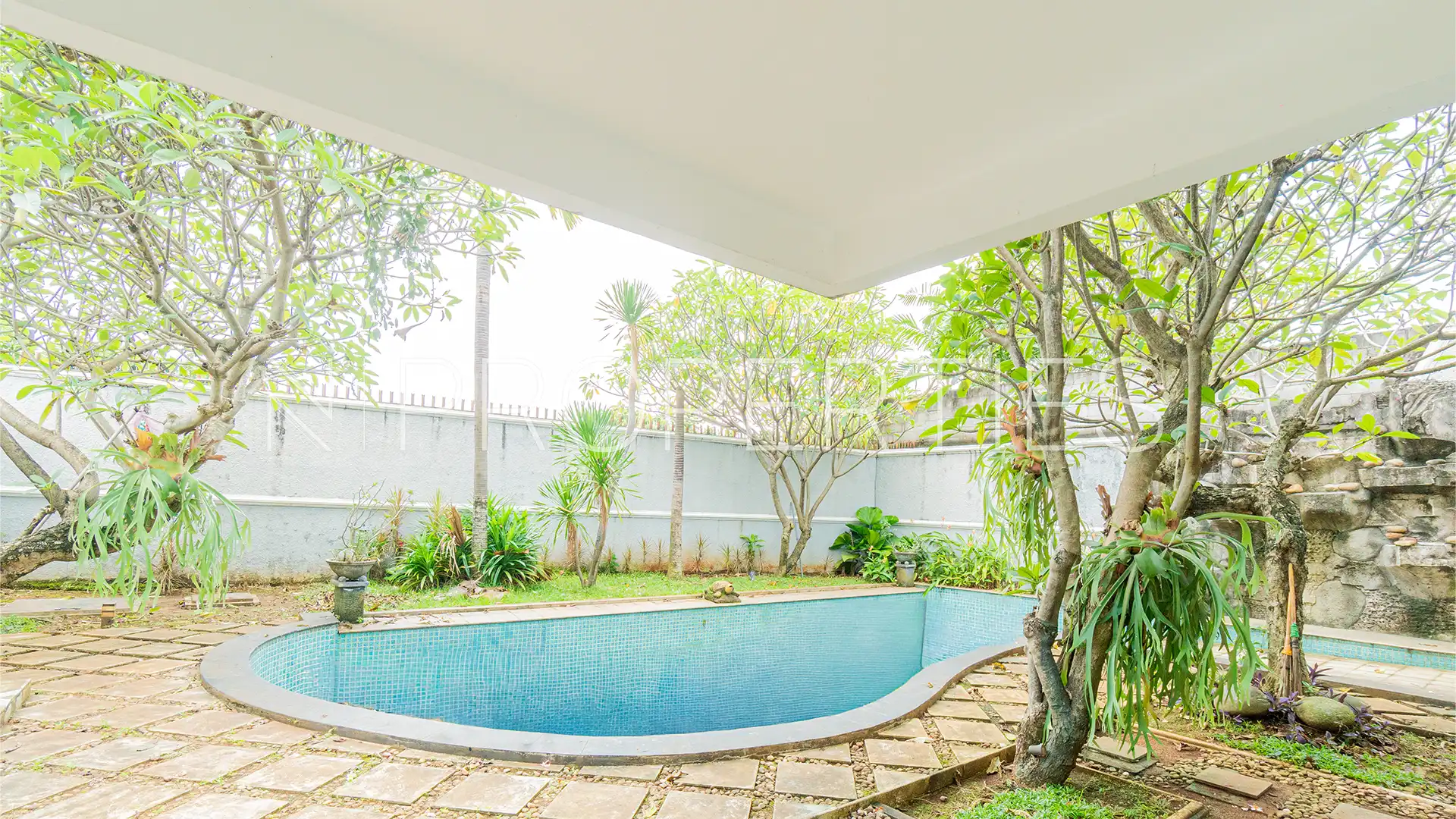 GAHARU NO.24-4BR-Backyard with Swimming Pool