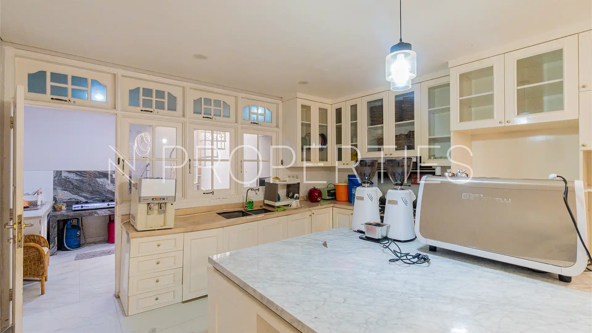 GAHARU NO.24-4BR-Dry Kitchen