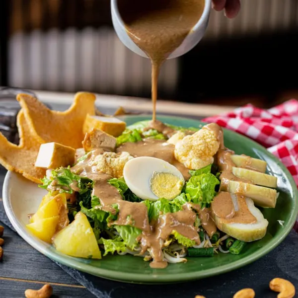 Gado-Gado Boplo
