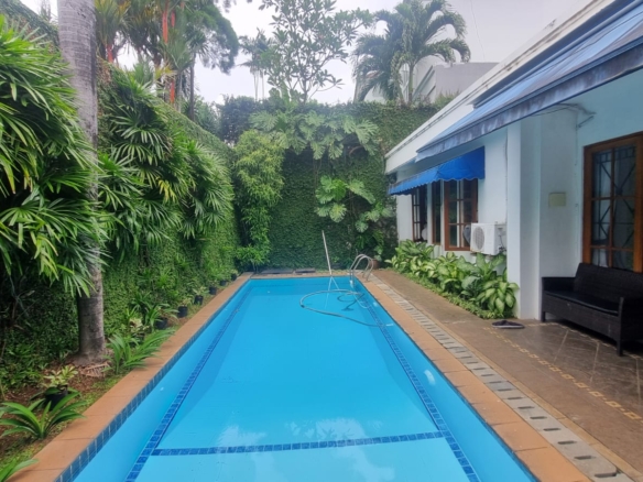 KEMANG TIMUR 5 -5BR-PRIVATE POOL