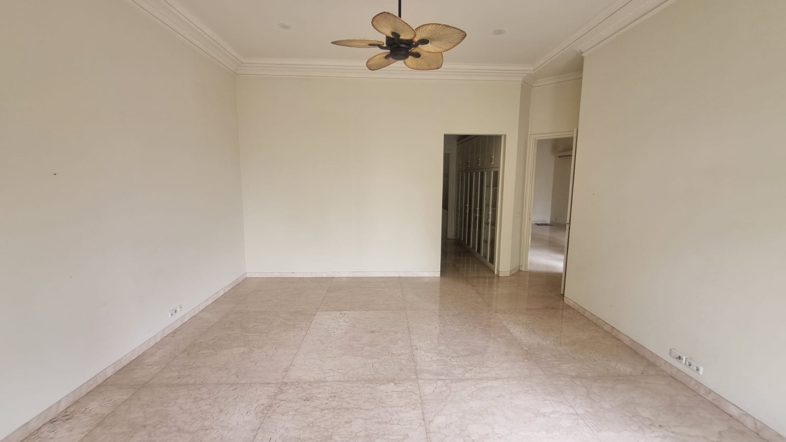 KEMANG-6BR-BEDROOM4