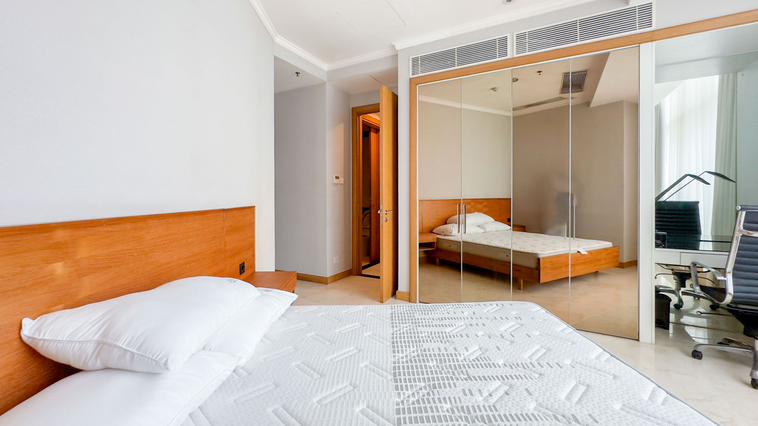 KEMP001-A1-KEMPINSKI 19-A1-ABBAS-10