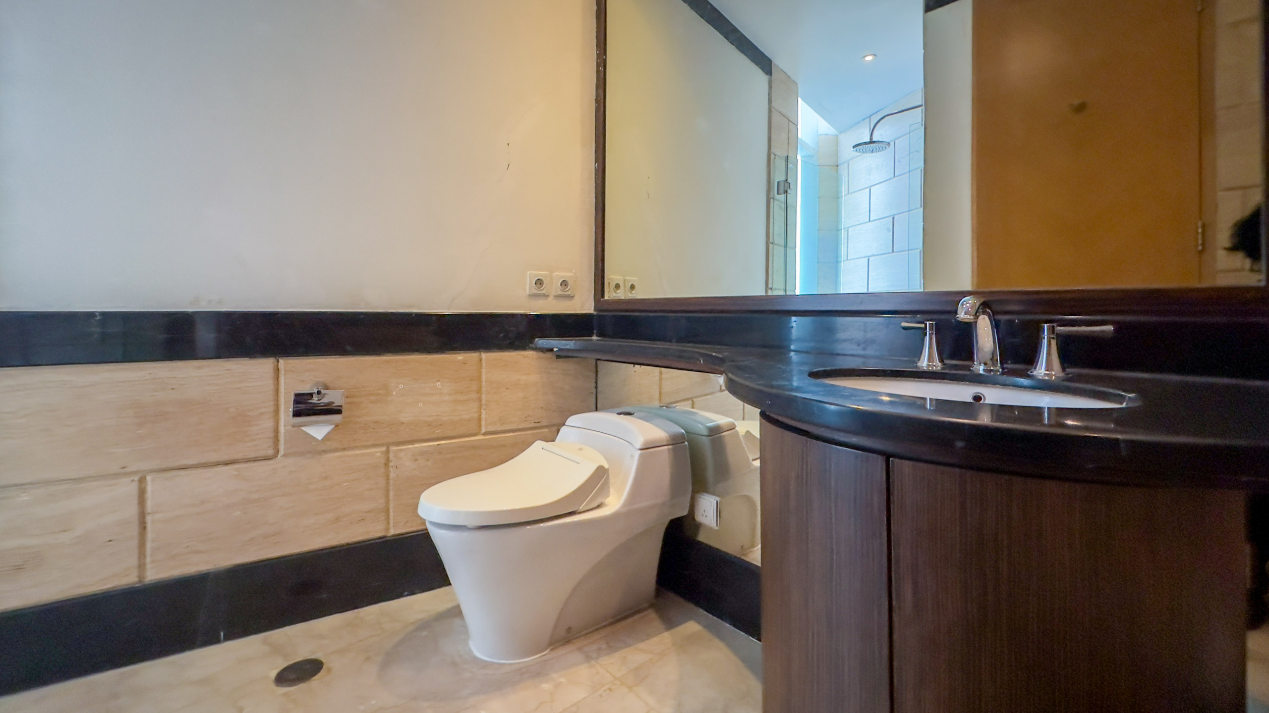 KEMP001-A1-KEMPINSKI 19-A1-ABBAS-13