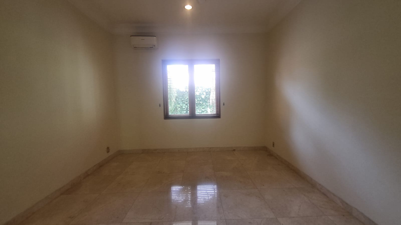 Kemang-5BR-Fourth Bedroom