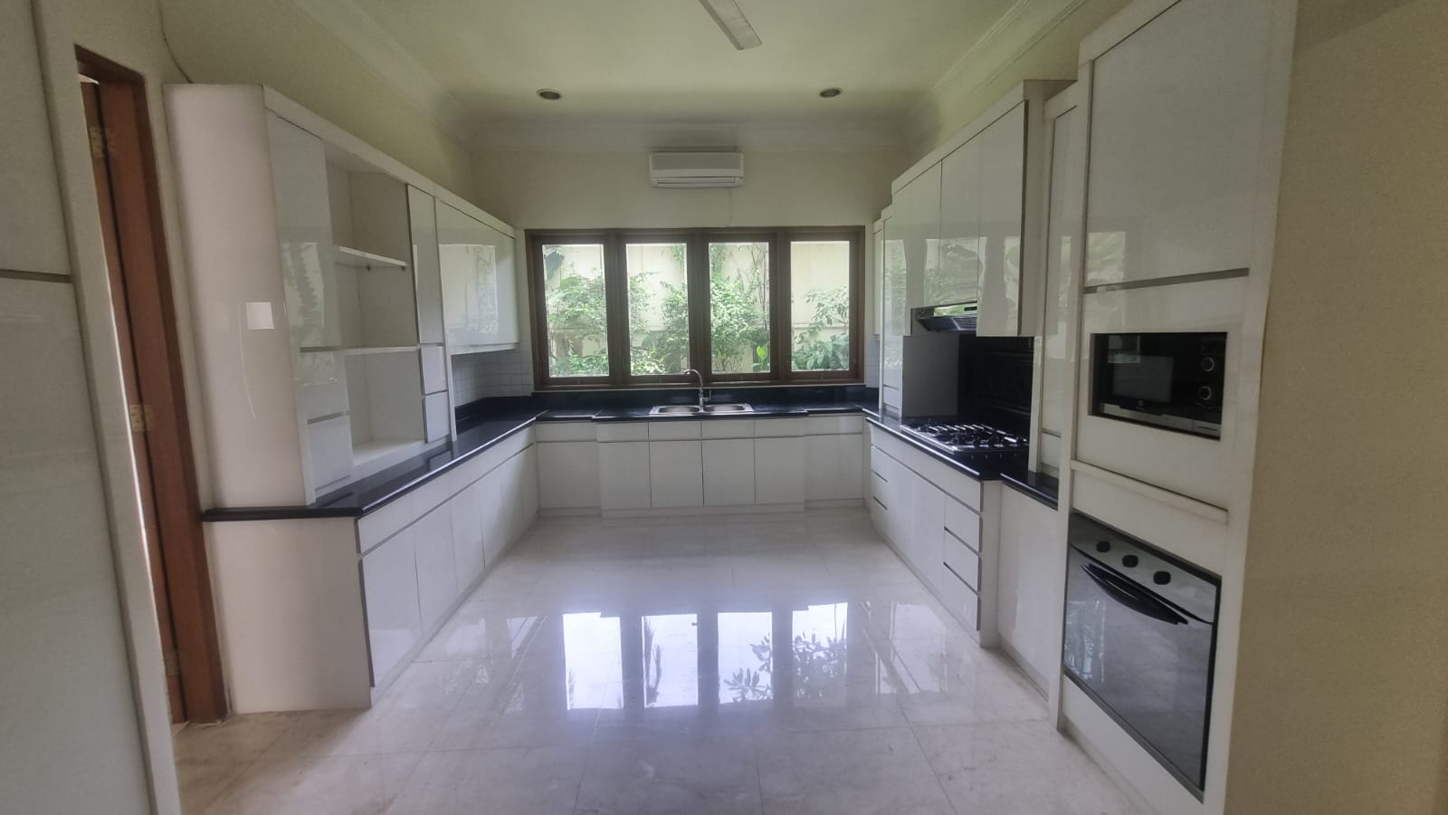 Kemang-5BR-Kitchen Area