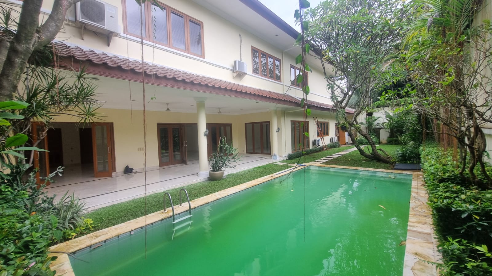 Kemang-5BR-Private Pool