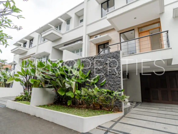 Kemang Selatan-4BR-Facade