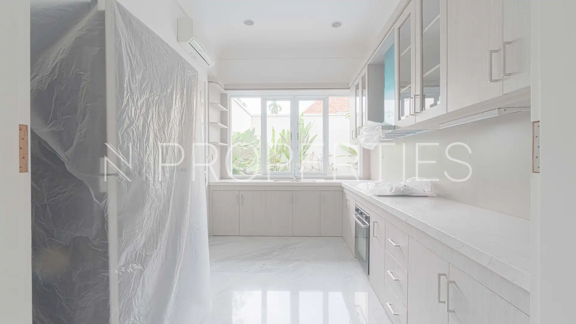 Kemang Selatan-4BR-Kitchen Area