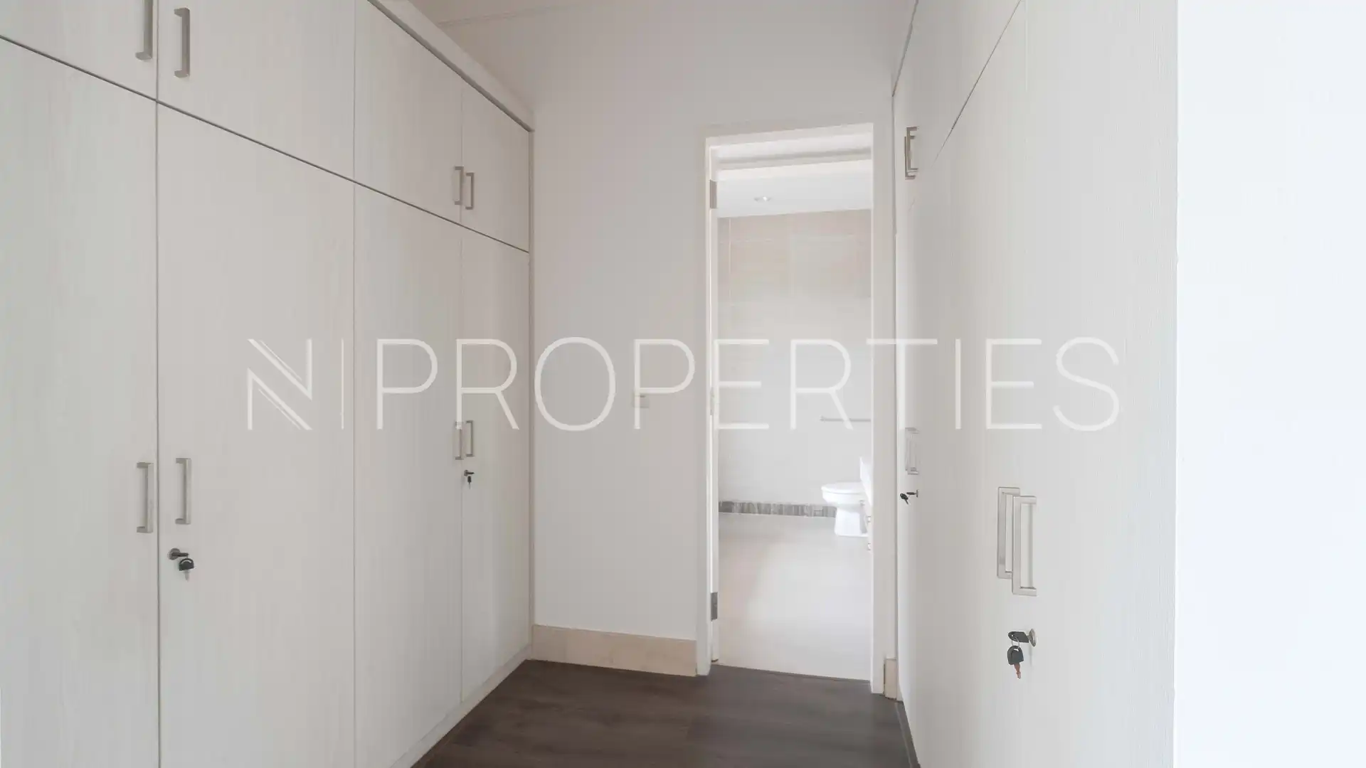 Kemang Selatan-4BR-Storage Cabinet