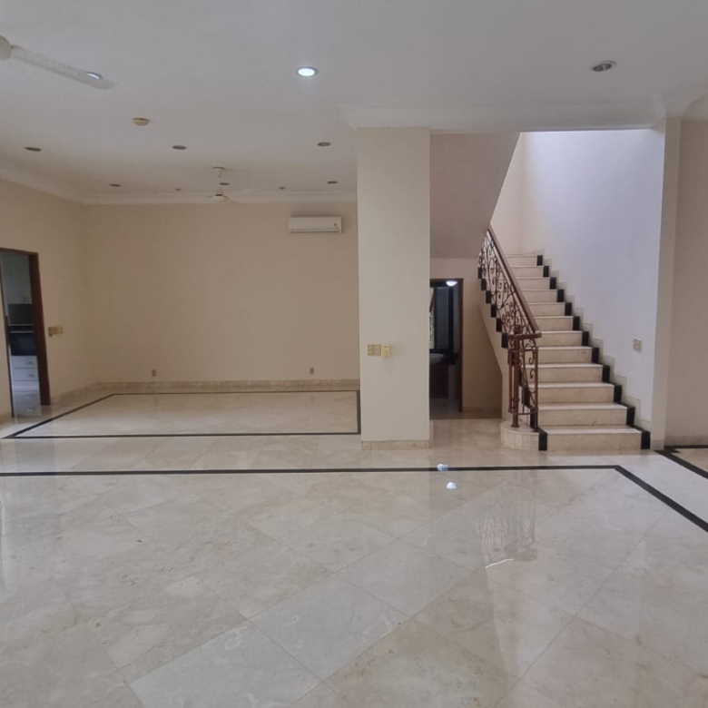 Kemang Timur-5BR-LIVING AREA