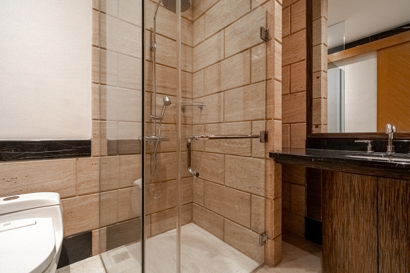 Kempinski Private Residence-2BR-Bathroom shower