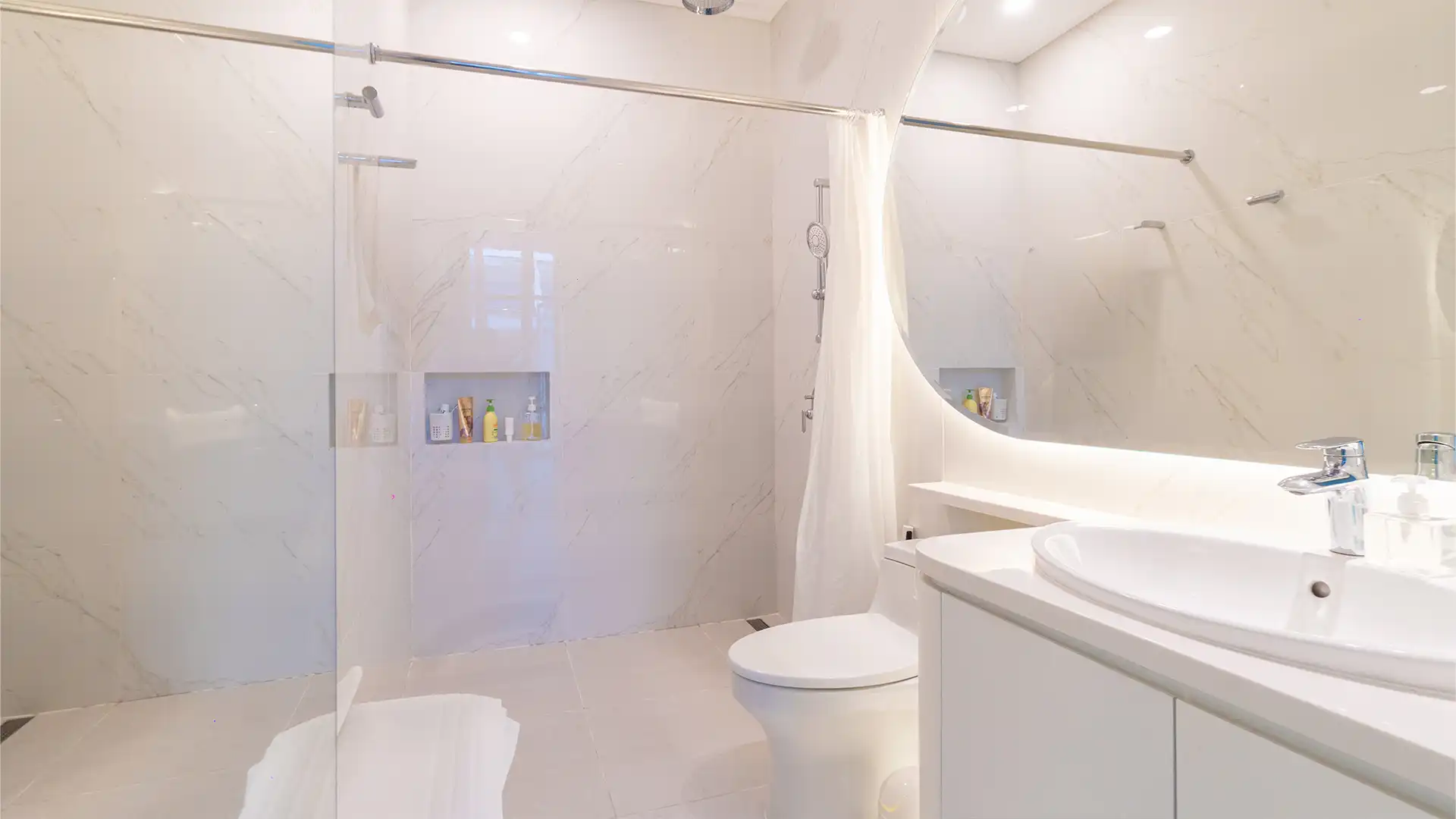 PNDINDS-4BR-Bathroom 3