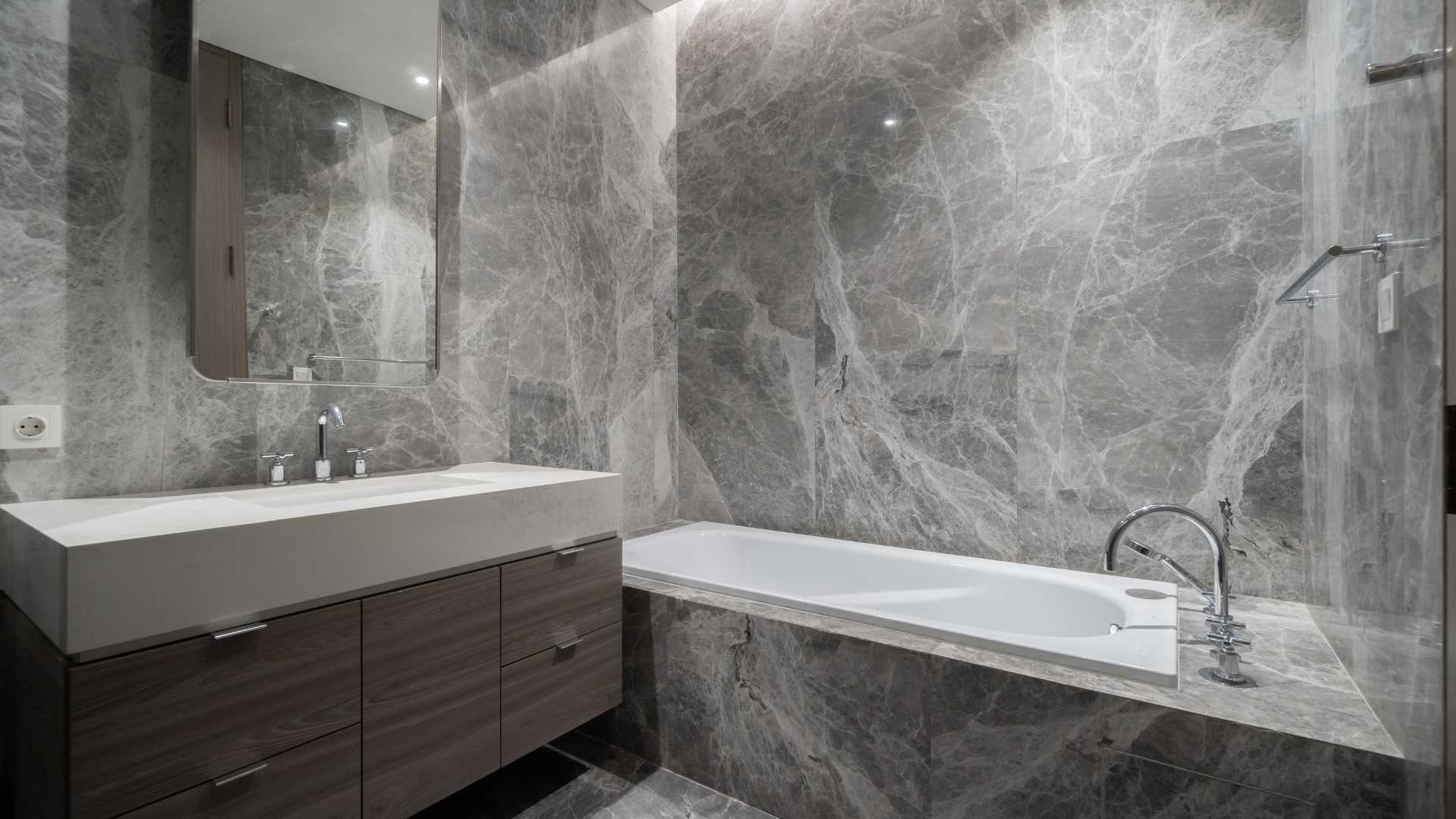 Two Verde-3BR-Bathtub