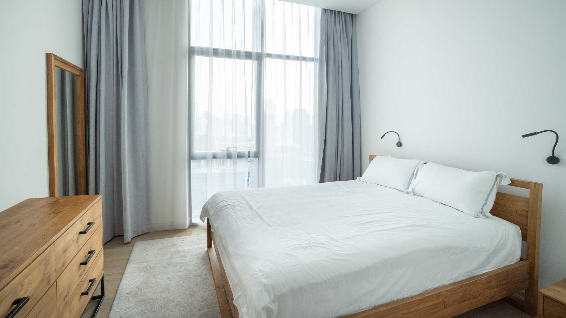 Two Verde Terraverde-3BR-Bedroom window view