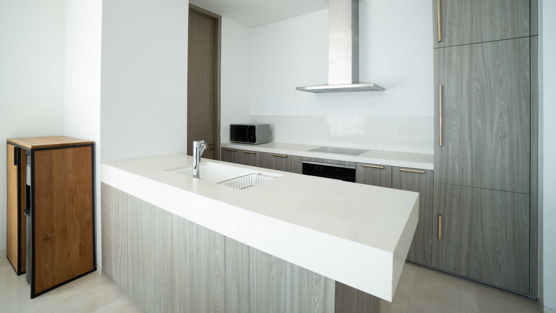 Two Verde Terraverde-3BR-Kitchen set