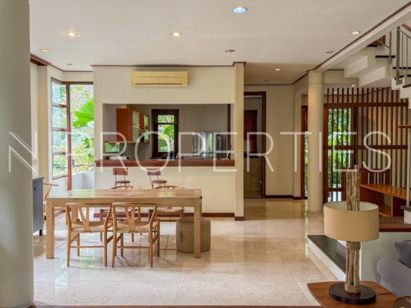 VERANDA VILLAS I-3BR-DINING AREA TO KITCHEN AREA