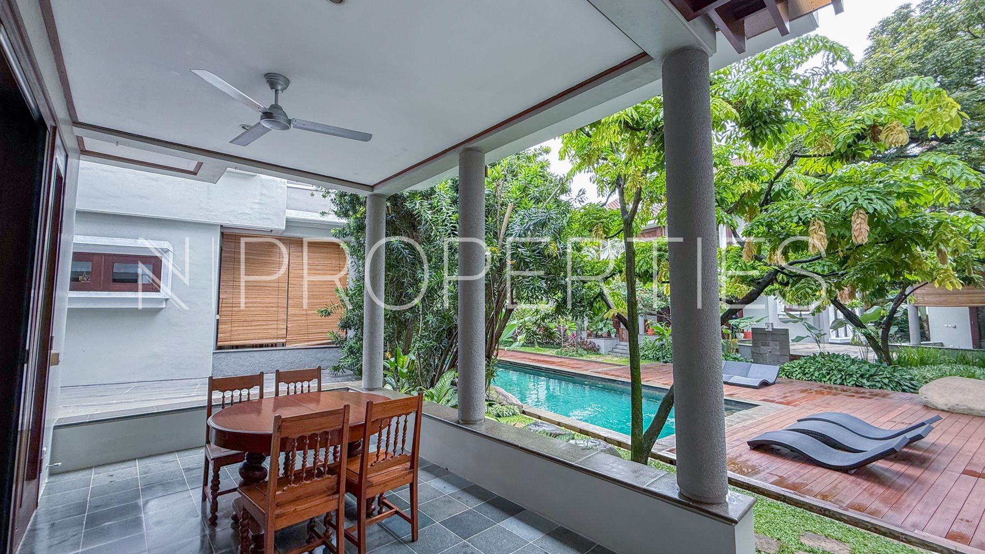 VERANDA I-3BR-OUTDOOR AREA