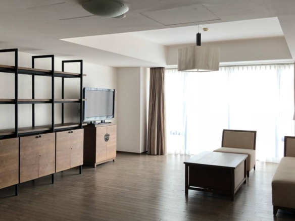 VERDE ONE-2BR-LIVING ROOM