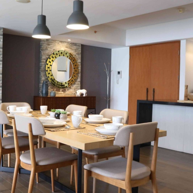 VERDE ONE-3BR-DINING & KITCHEN AREA