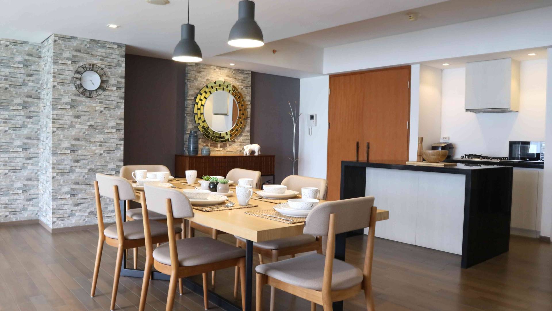 VERDE ONE-3BR-DINING & KITCHEN AREA