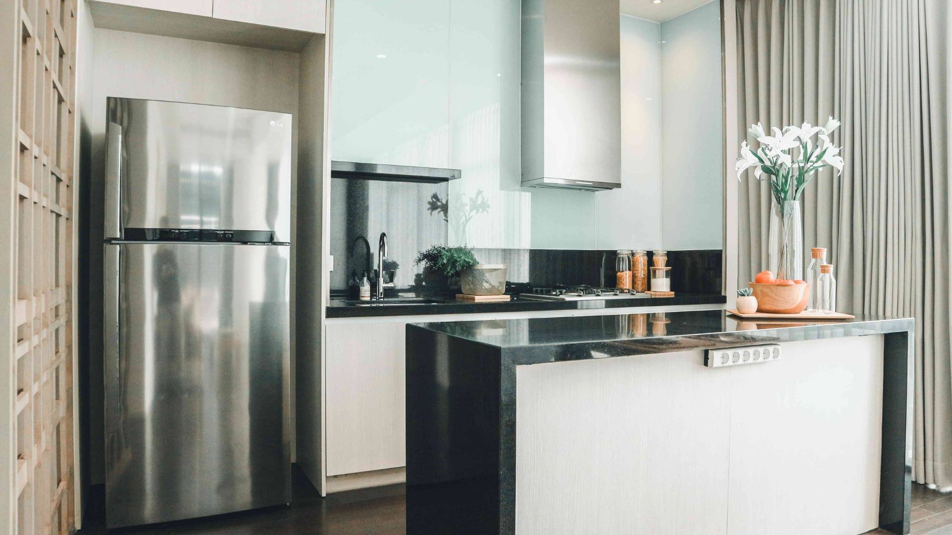 VERDE 0NE-3BR-KITCHEN AREA