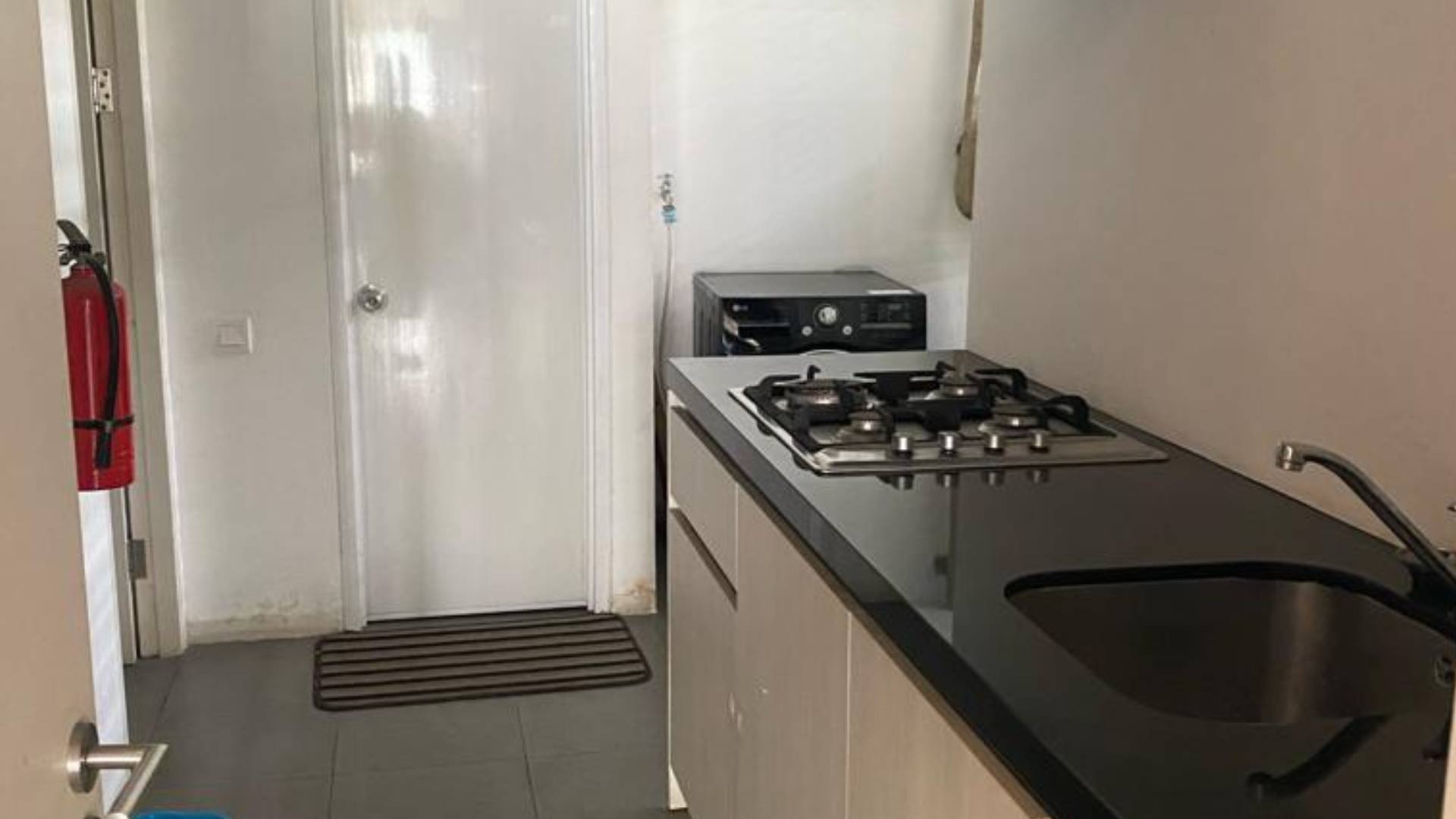 VERDE 0NE-3BR-KITCHEN ON SERVICE AREA