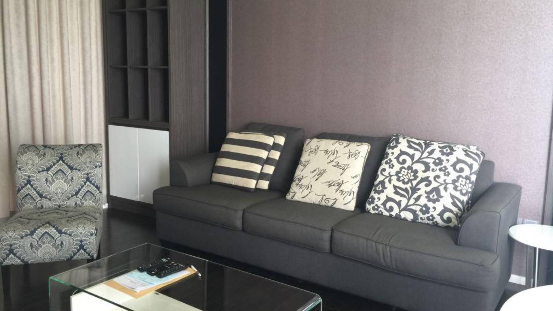 VERDE 0NE-3BR-LIVING ROOM