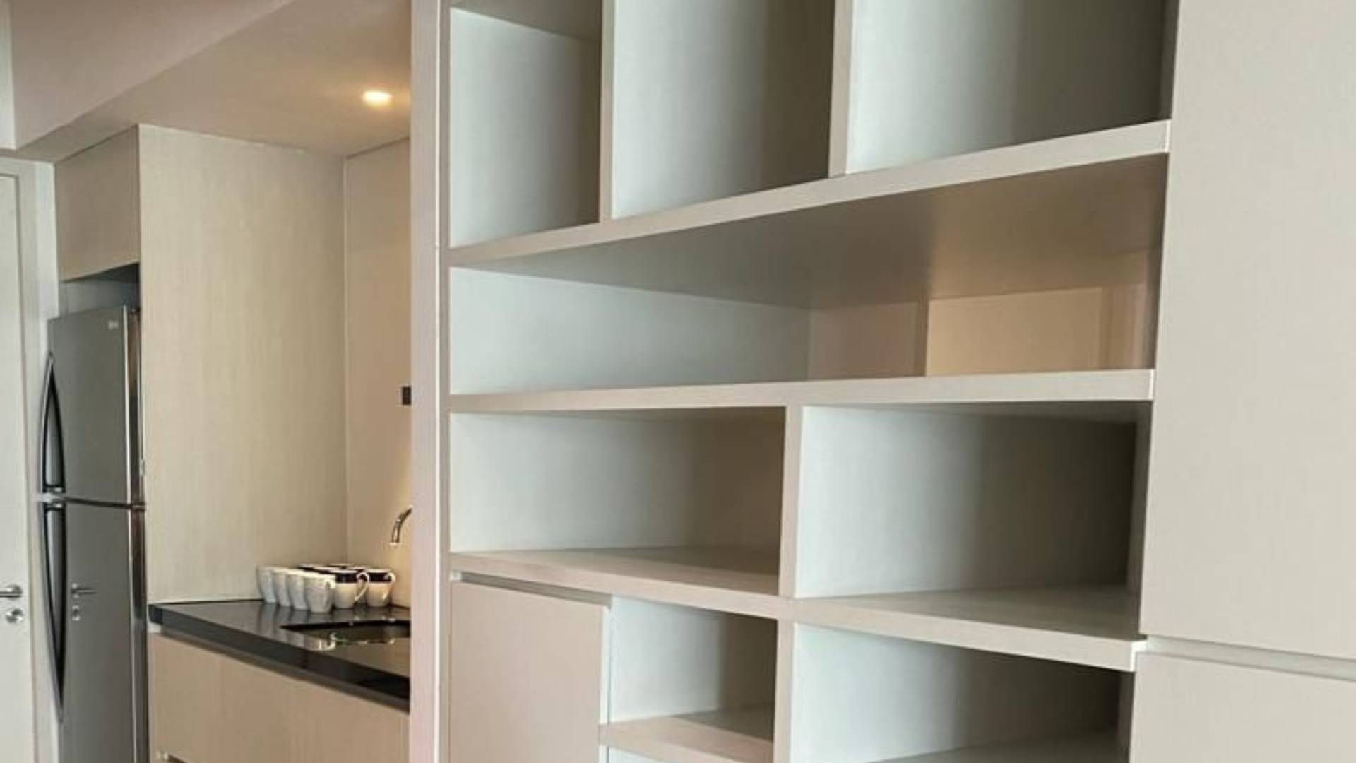 VERDE 0NE-3BR-STORAGE CABINET