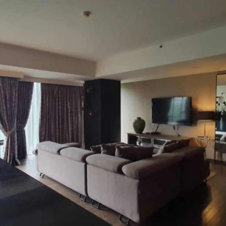 VERDE ONE-2BR-LIVING ROOM FROM KITCHEN AREA