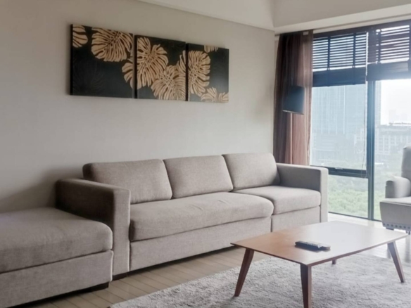 VERDE ONE-3BR-SOFA ON LIVING ROOM