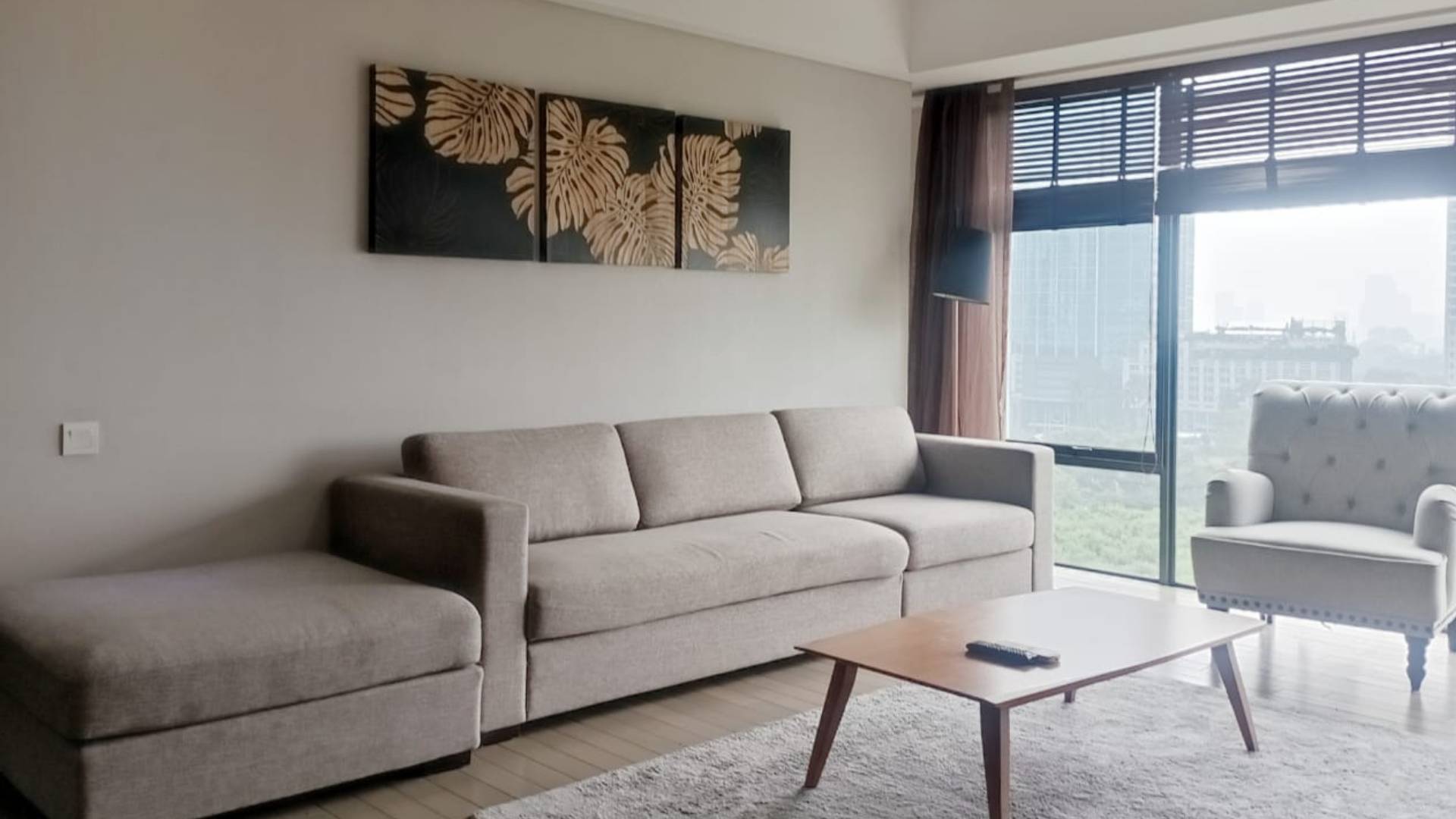 VERDE ONE-3BR-SOFA ON LIVING ROOM