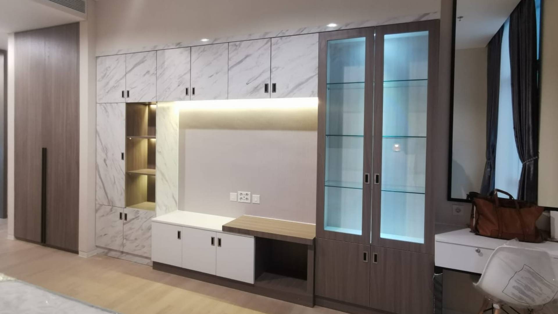 VERDE TWO-TERRAVERDE-2BR-MASTER BEDROOM WITH TV CABINET