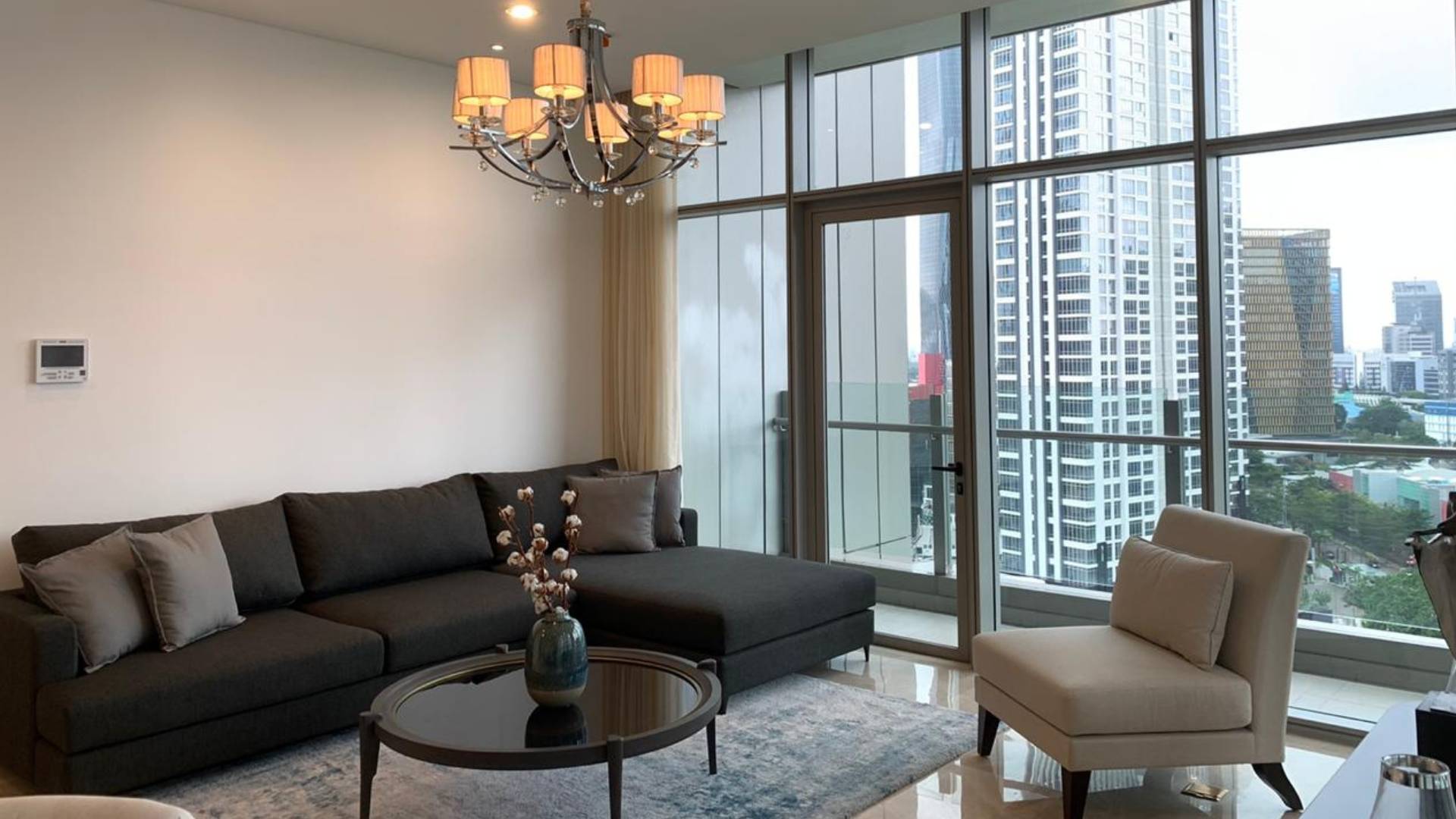 VERDE TWO-TERRAVERDE-3BR-LIVING ROOM