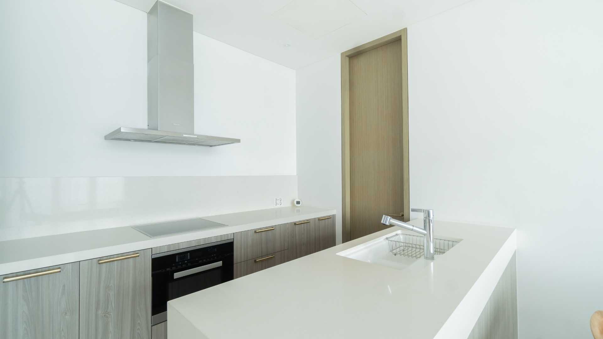 Verde Two-2BR-Kitchen