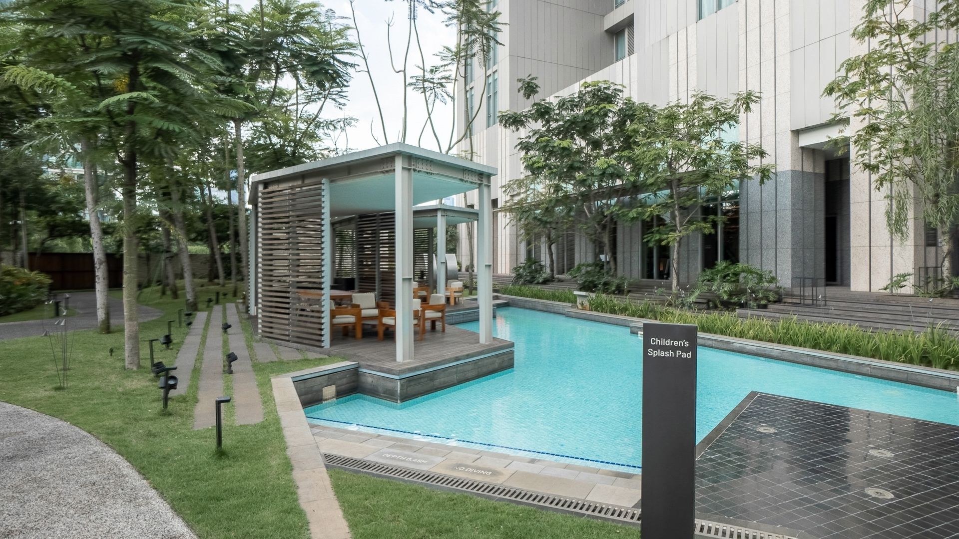 Verde Two-Children Swimming Pool (1)