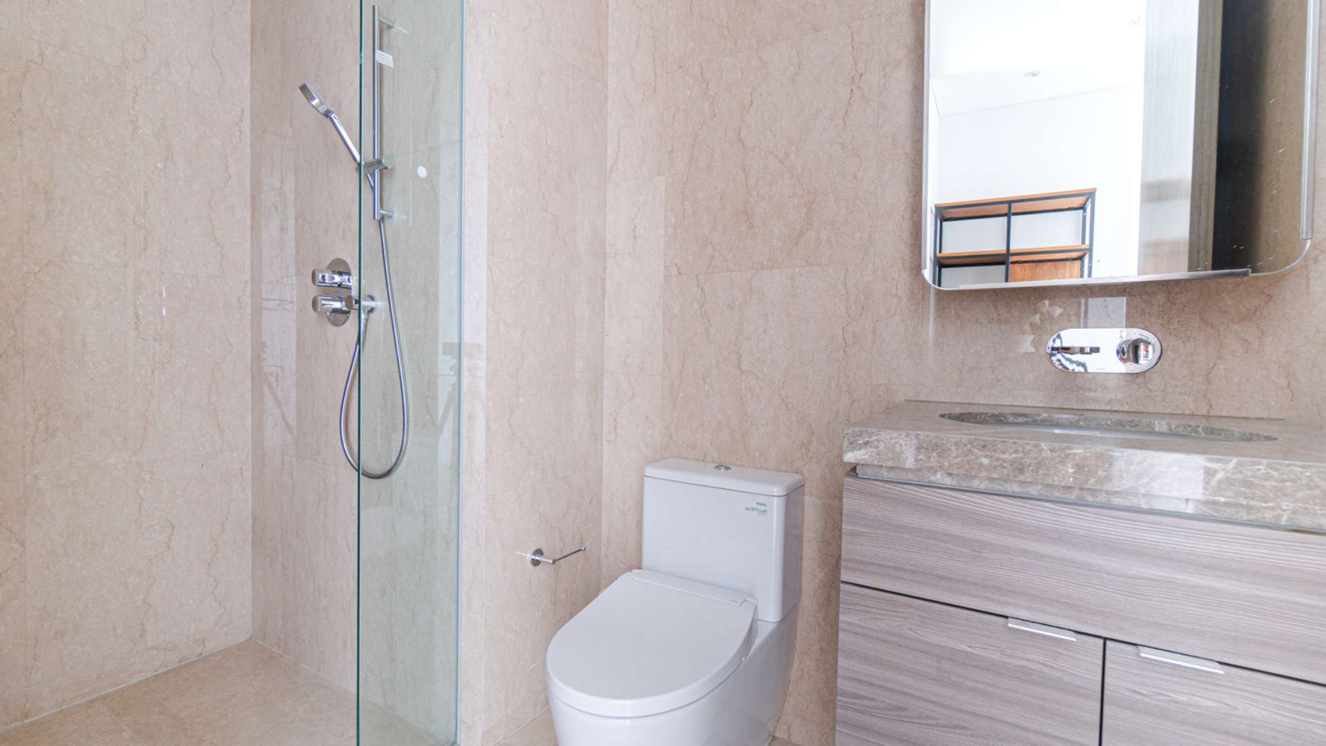 Verde Two Terraverde-2BR- Bathroom 1 (2)