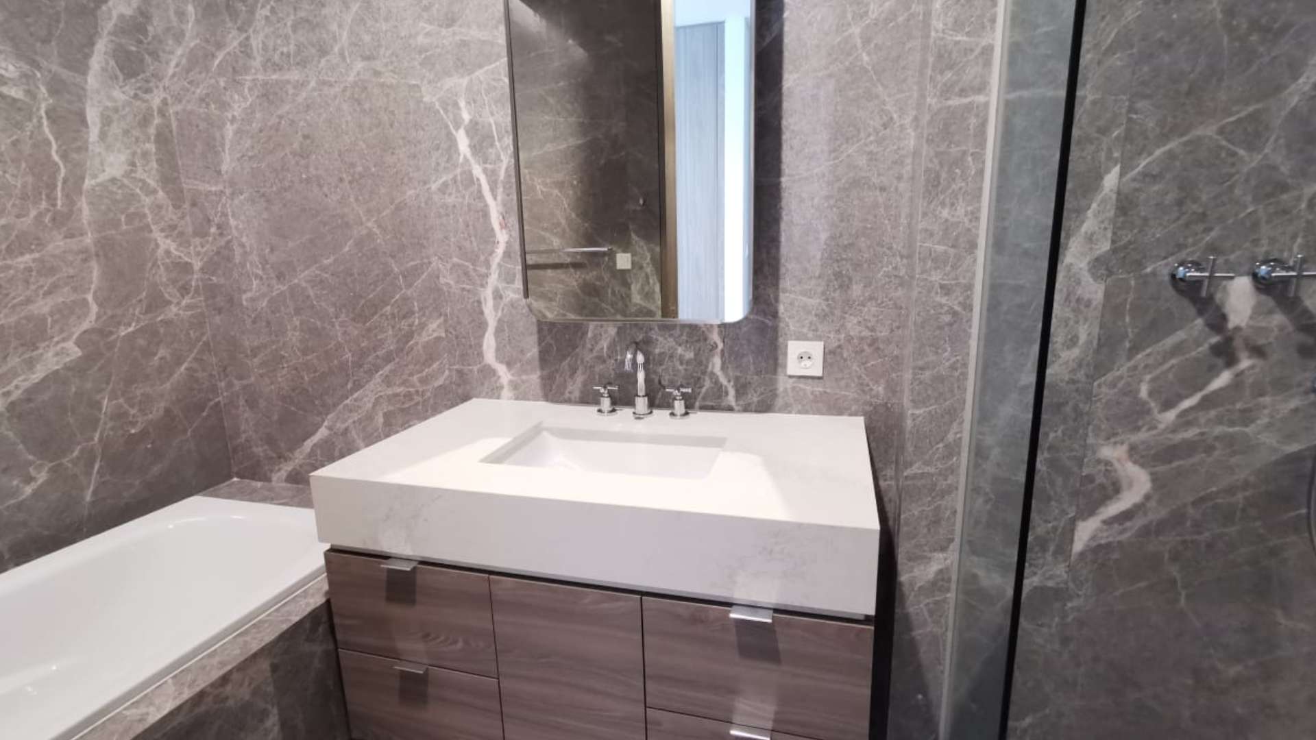 Verde Two Terraverde-2BR- Bathroom 1