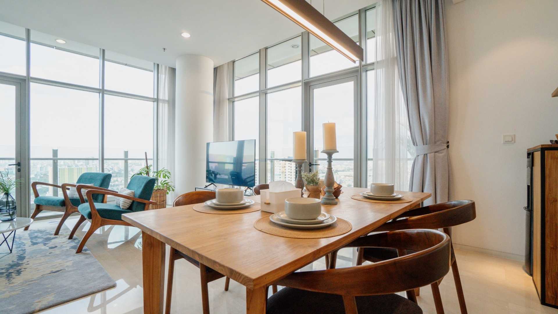 Verde Two Terraverde-2BR-Dining table area