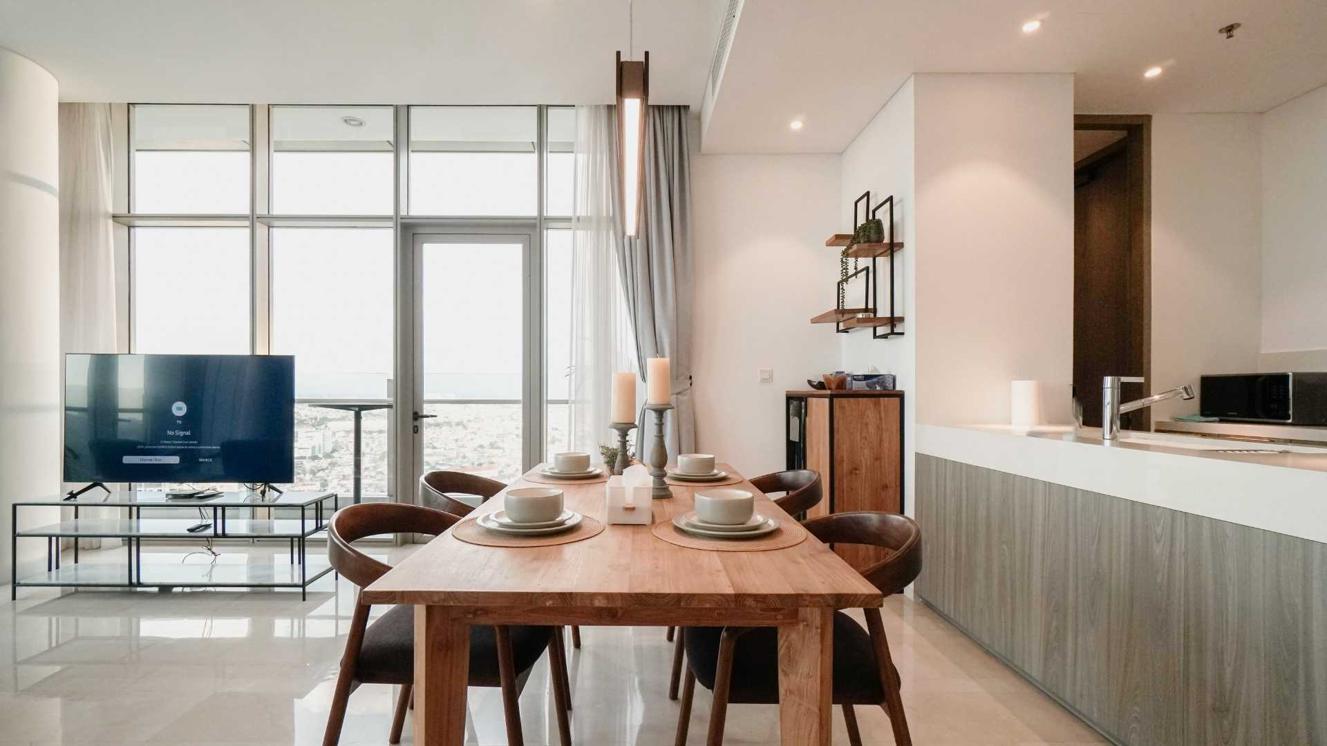 Verde Two Terraverde-2BR-Dining table