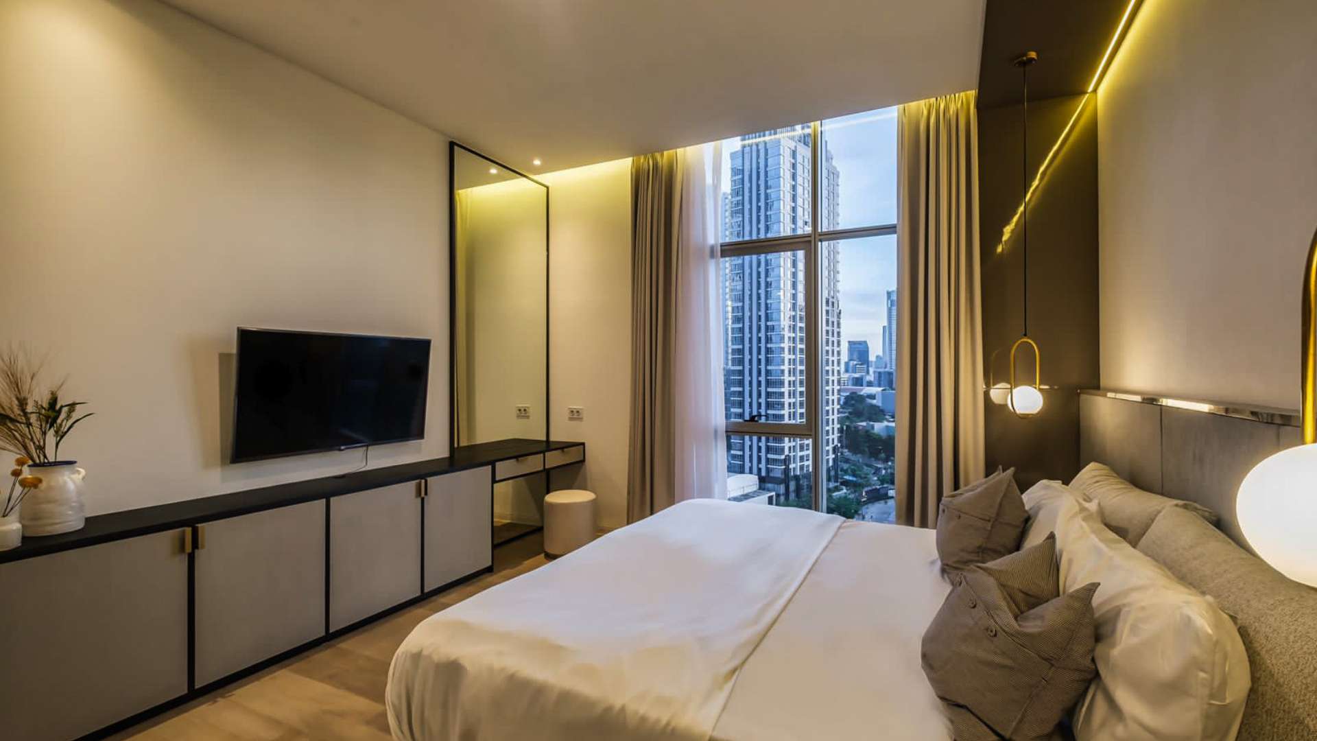 Verde TwoTerraverde-2BR- Bedroom 1