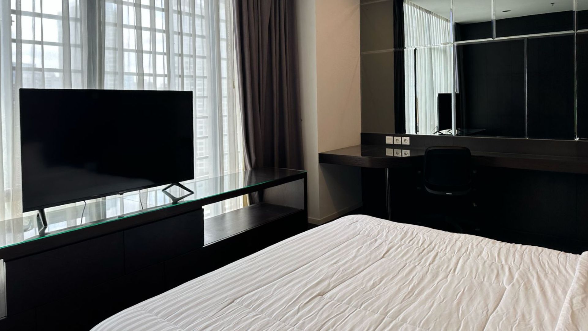 Smart 3BR Urban Residence at Verde One