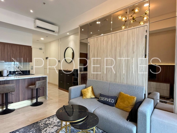 57 Promenade - C18C - Living Area