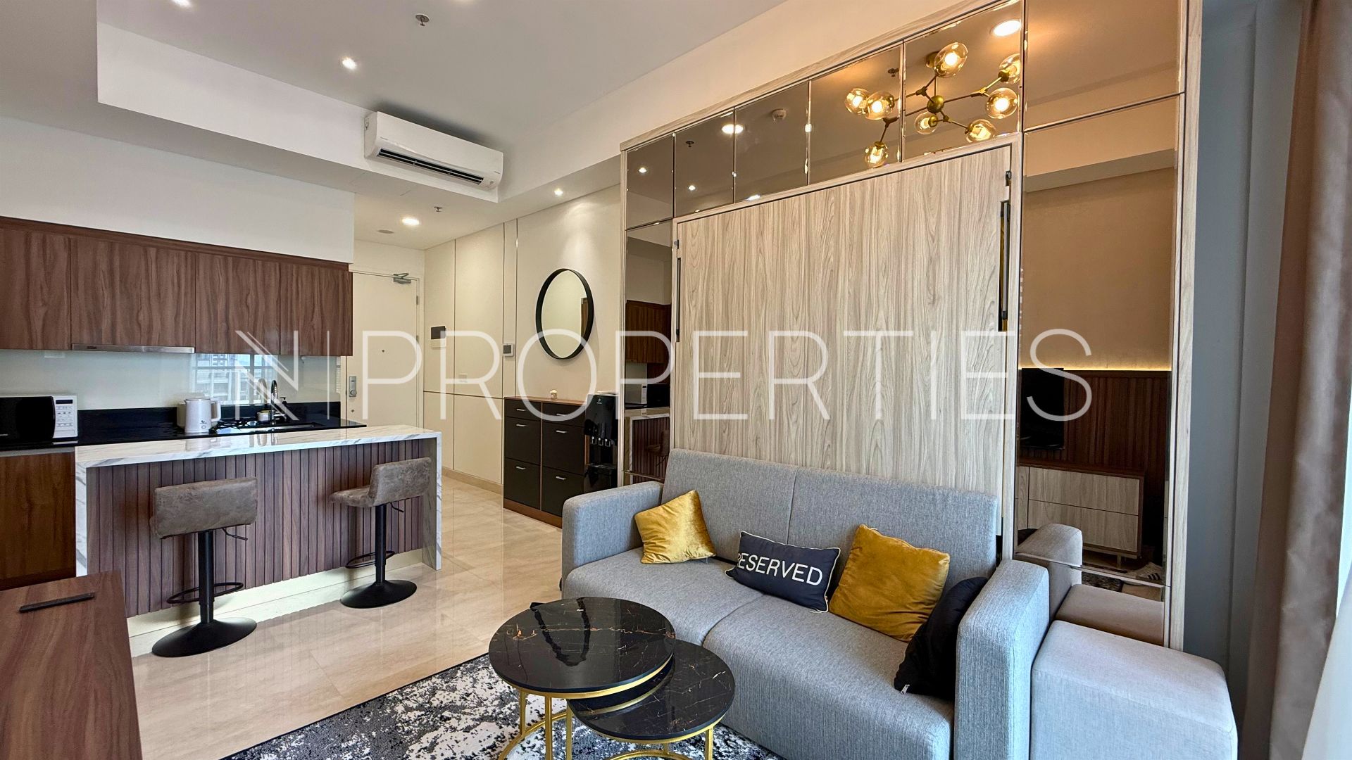 57 Promenade - C18C - Living Area