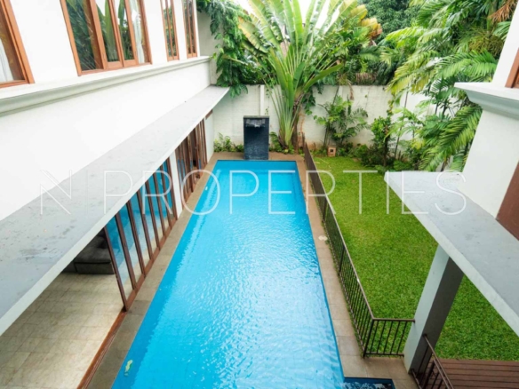Benda Dalam 69-5BR-Swimming Pool from Second Floor