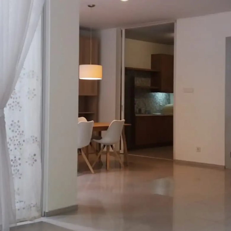 Casamora-4BR-Dining & Kitchen Area from Living Area View