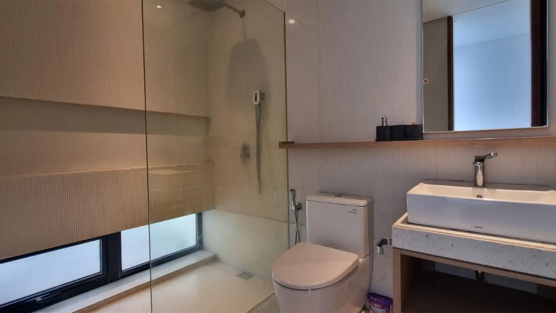 Cilandak-3BR-Bathroom 1