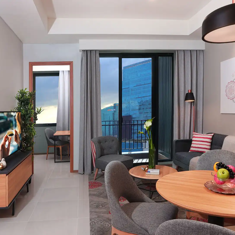 Citadines-1BR-Dining & Living Area